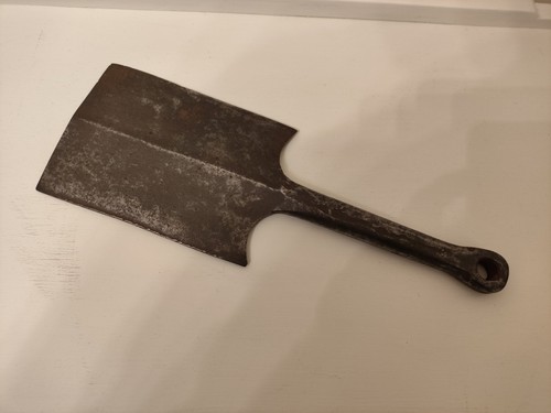 Antico attrezzo batti carne