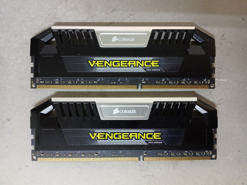 Corsair vengeance pro udimm - udimm, 16