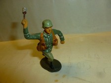 LINEOL- elastolin- GERMANY- soldato vermacht  soldato lanciagranate nr. 3
