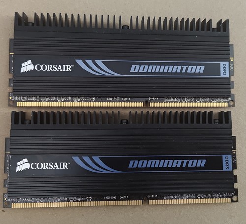 Corsair dominator 1600mhz - corsair, cl
