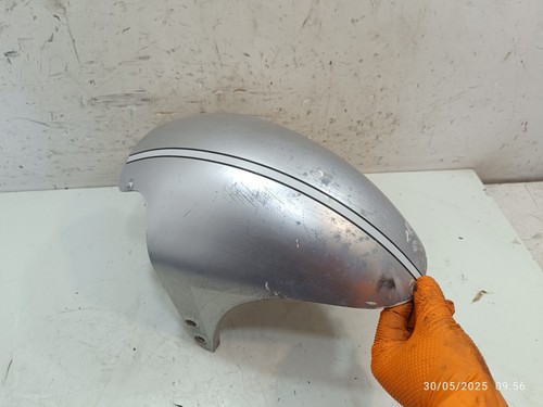 Parafango anteriore con graffi - parafango,