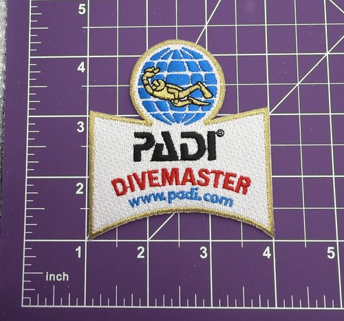 Padi divemaster associazione - divemaster,