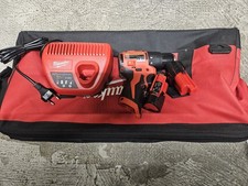 TRAPANO AVVITATORE A BATTERIA