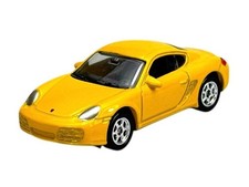 Modellino auto giallo 1:60
