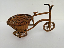 TRICICLO IN VIMINI CON CESTO PORTA FIORI VINTAGE FATTO A MANO