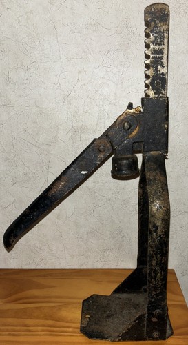 Antica macchina utensile