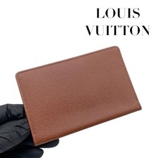 Louis Vuitton Taiga Card Case
