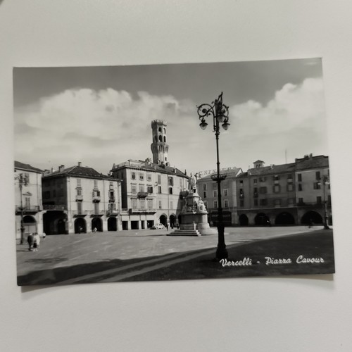 Vercelli piazza cavour - piazza,