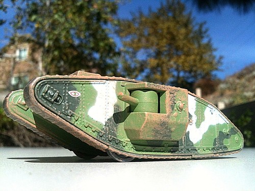Carro armato maschio corgi - carro,