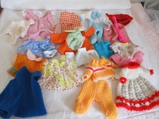 LOTTO VESTITI abiti BAMBOLA VINTAGE ABBIGLIAMENTO PICCOLA TAGLIA vestitini