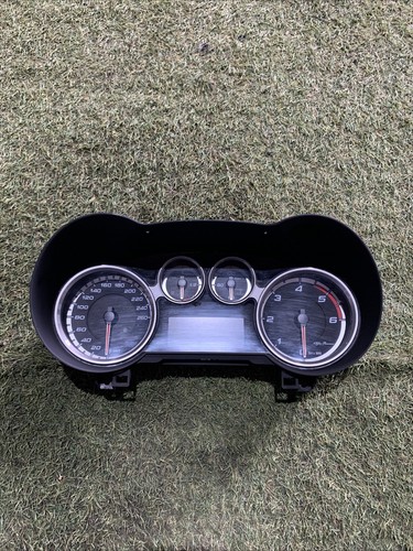Quadro strumenti alfa romeo - strumenti,