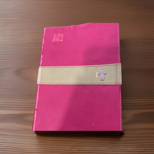 Holy bible new international - holy,