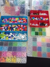 perline, ciondoli per creazione collane o braccialetti