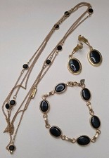 Vintage Sarah Coventry firmato Multi Set Vetro Nero Demi-parure 