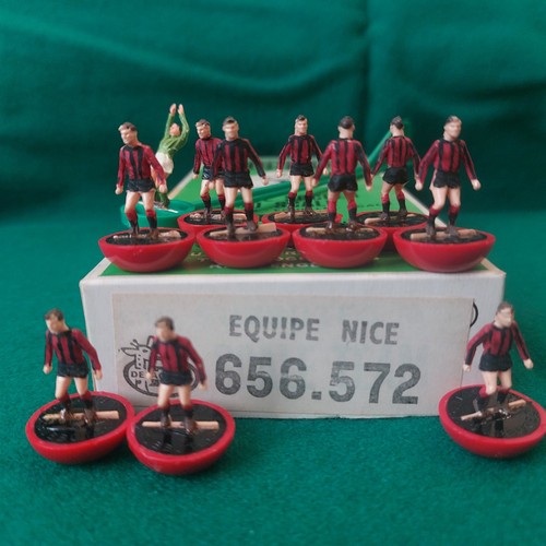 Mint subbuteo team nice - mint,