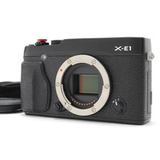 Fujifilm X-E1 16,3 MP Fotocamera Digitale Sistema Compatto con LCD da 2,8 Pollici - Solo Corpo