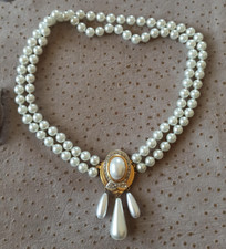 COLLANA BIGIOTTERIA ANNI 60 DI PERLE CON FERMAGLIO GIOIELLO