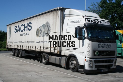 Truck photo volvo tarpaulin - truck,