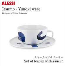 Set 2 tazze da tè e piattini