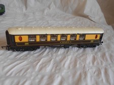 Triang Hornby Pullman coach