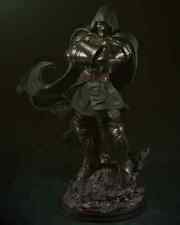 Statuina/Statua Dr. Doom in