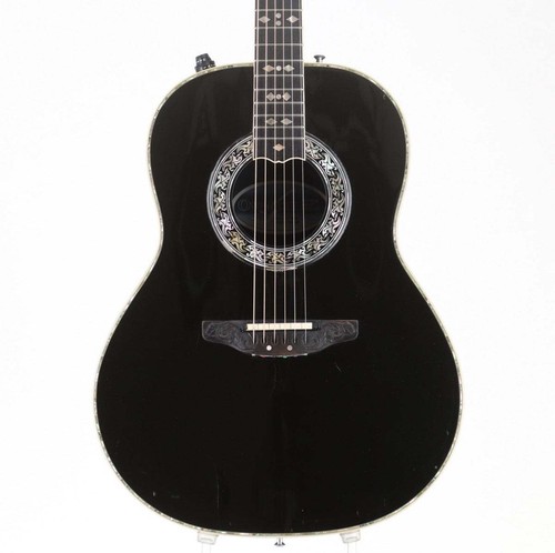 Chitarra acustica usata
