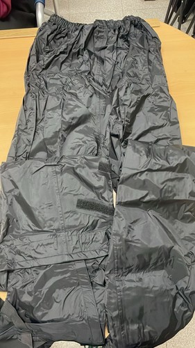 Pantalone antipioggia per moto