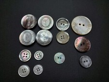 Lotto 14 Bottoni Madreperla