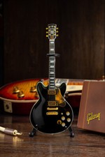 Bb King - Axe Heaven BB King Gibson Black ES-345 80th Birthday Lucille Mini Guit