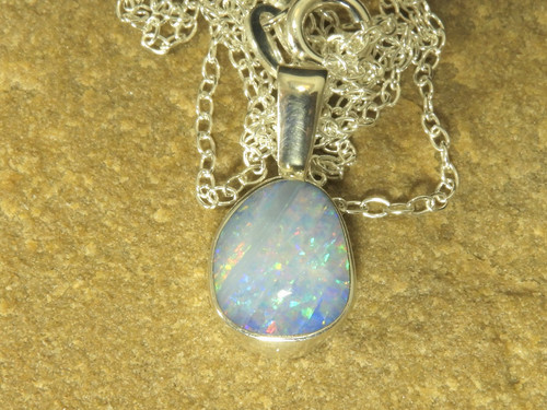 Collana ciondolo opale azzurro