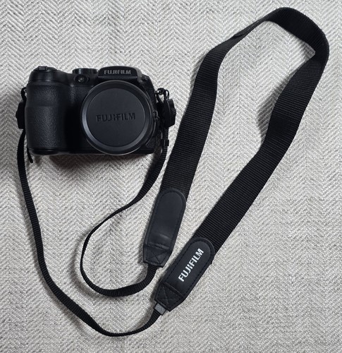Fujifilm finepix s1000fd 10mp - finepix,