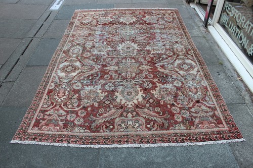 Tappeto rosso vintage