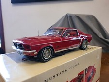 Ford Mustang GT 390 AutoArt 1/18 used like new red rosso GT390