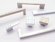 Mobili esclusivi maniglie bottoni con veri elementi Swarovski cristallo strass nuovi