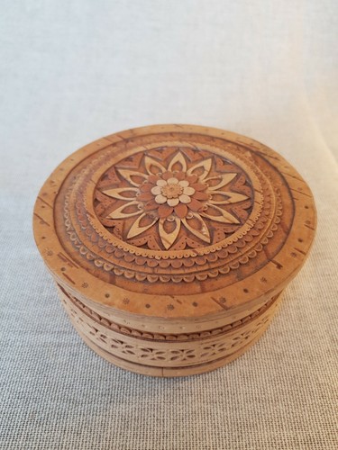 Pretty round decorative - round,
