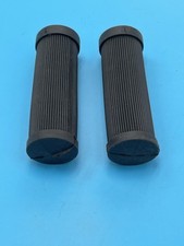 Coppia pedane gomma poggia