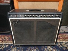 Chitarra combinata Fender