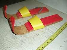 Vecchie scarpe da neve