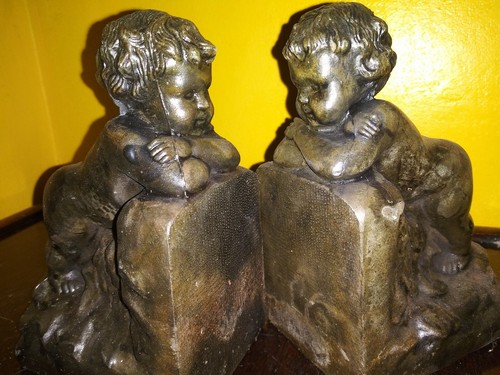 Fermalibri cherubini