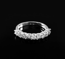 Fascia Eternity Moissanite