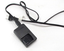 Nikon MH-63 caricatore