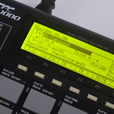 Akai MPC1000 /MPC2500