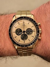 Omega Speedmaster Moonwatch
