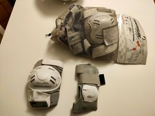 Ginocchiera Paragomiti