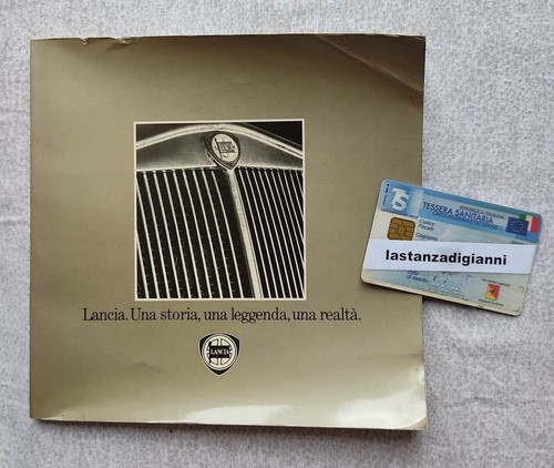 Depliant libro lancia italia - depliant,