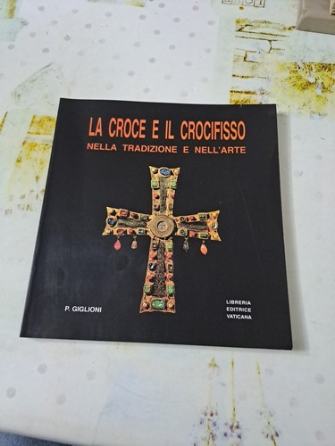 Croce crocifisso nella - la,