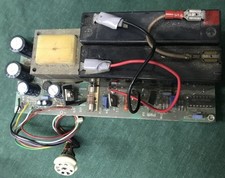 PRC 6 e 6/6 Alimentatore switch per alimentare le stazioni radio PRC-6 e 6/6