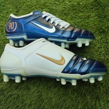 Rare scarpe da calcio Nike