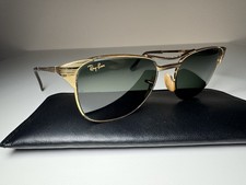 Occhiali da sole vintage