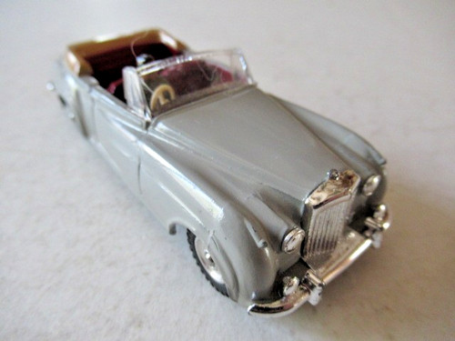 Dinky toys ref - 194, bentley